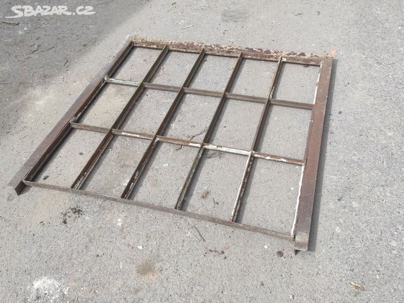 Staré železné okno, 1 ks-107x103cm, fabrické okno - 5