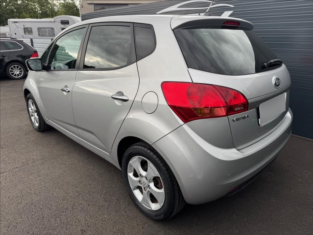 Kia Venga 1,6 (2013) - 5