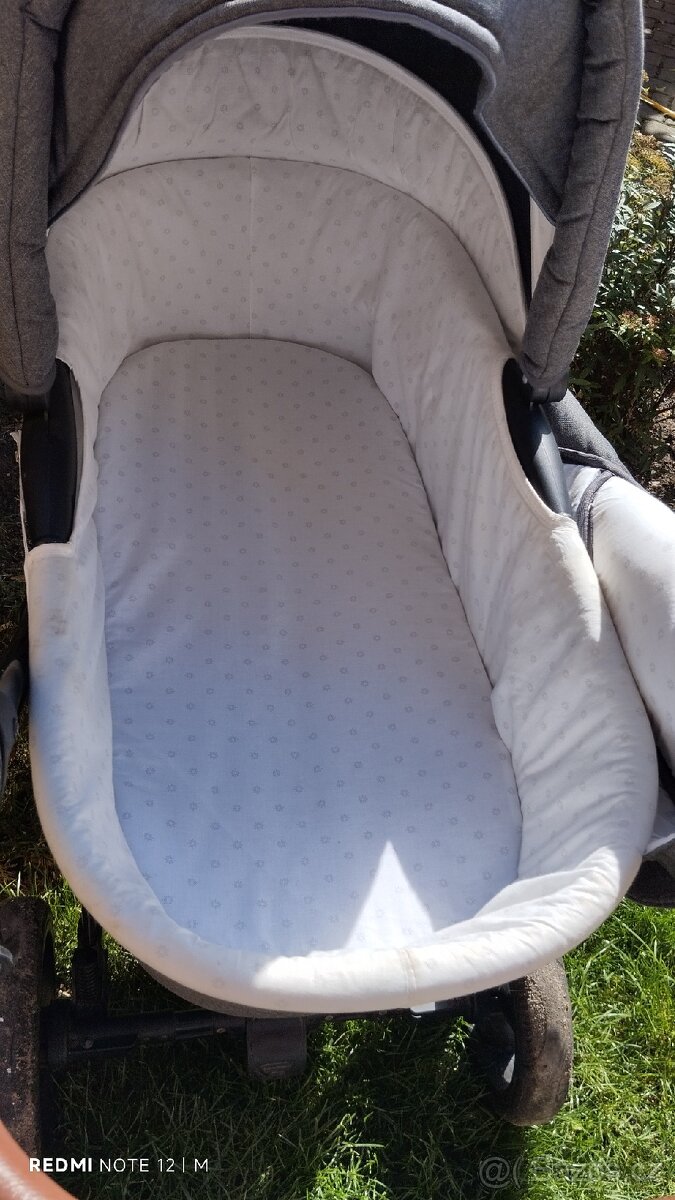 Kočárek Tudore Forester - 5