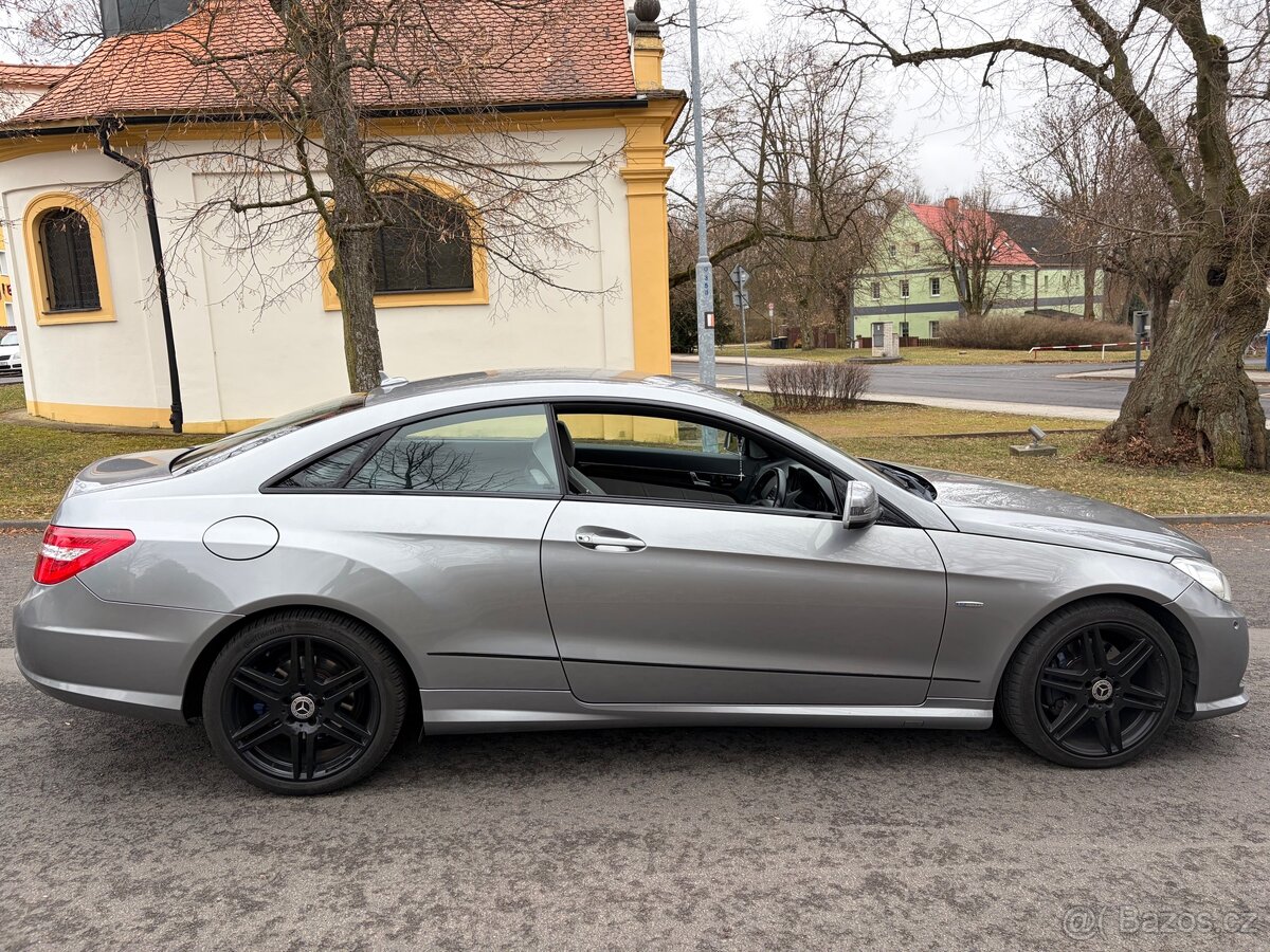 Prodám nebo vyměním Mercedes E 350 cdi AMG paket - 5