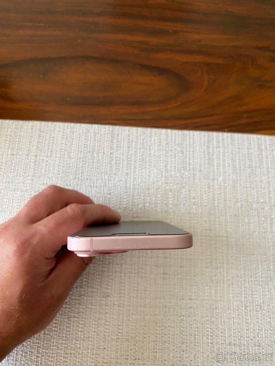 IPhone 15 128Gb růžový - 5