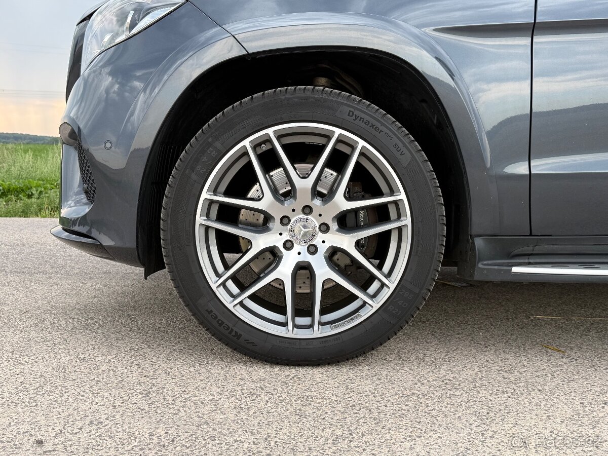 Mercedes Benz GLS - 5