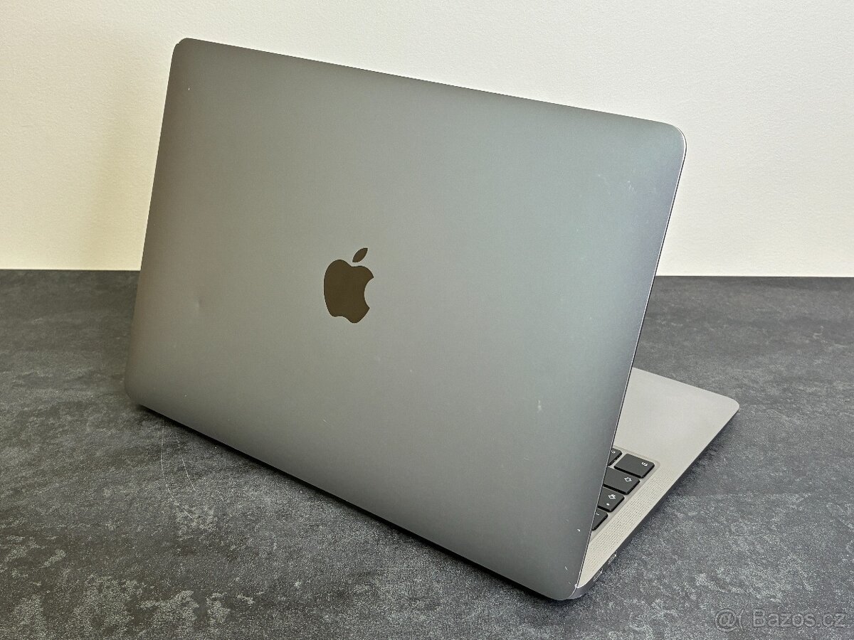 MacBook Air 13'' 2020 / i5 / 8GB / 256GB SSD - DPH - 5