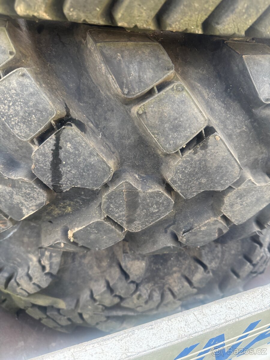 Prodam Pneumatiky+Kola zil131 zil157 gaz66 v3s - 5