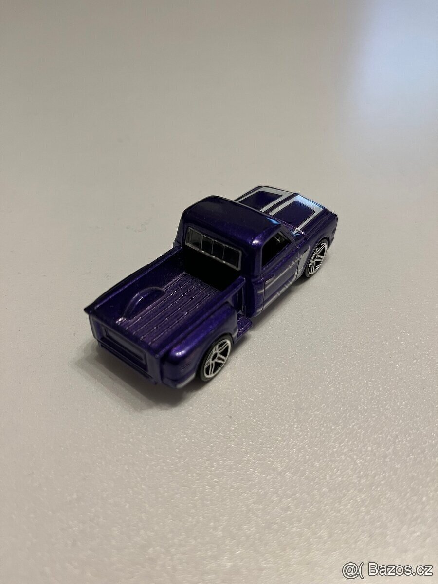 Hotwheels Custom '69 Chevy - 5