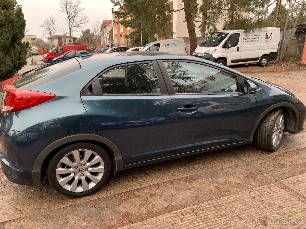 Honda civic 1.8 16V 104kw - 5