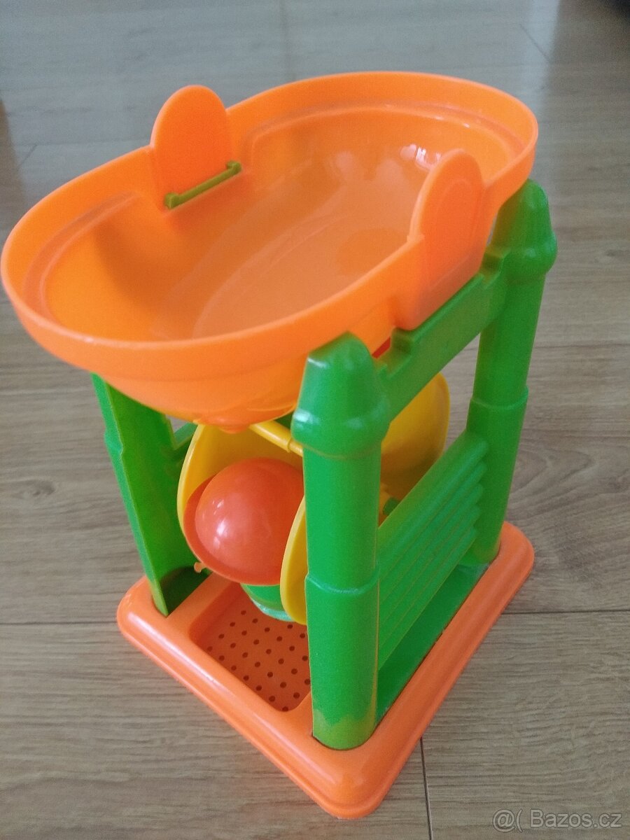 Mlýnek na vodu a písek - 5