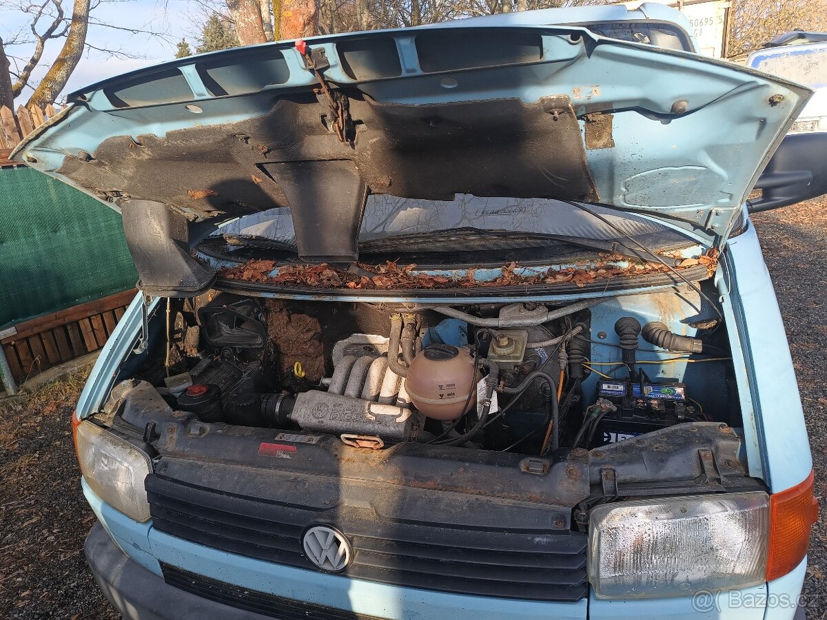 VW Transporter T4 2,4D - 5