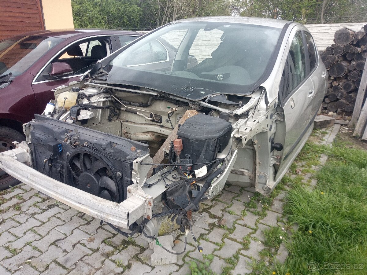 Peugeot 308 - 5