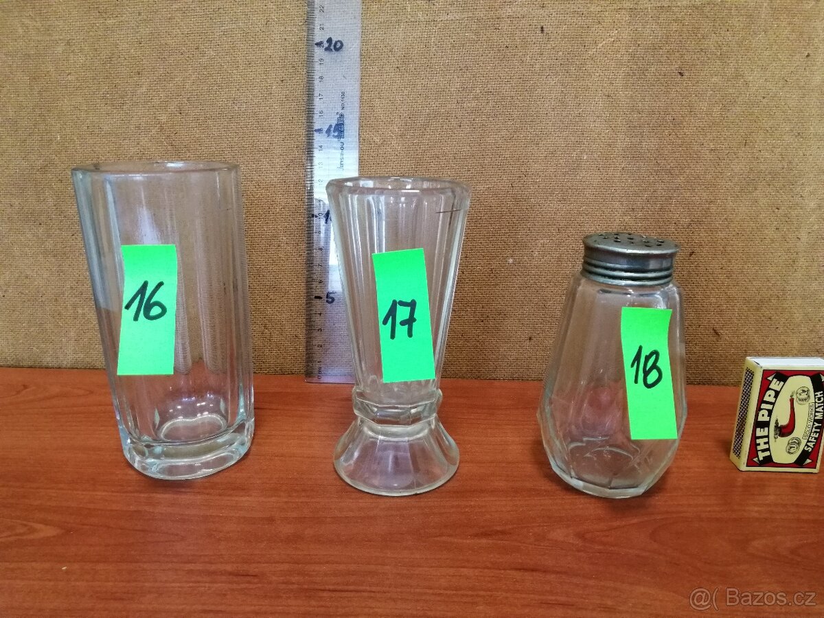 PRODÁM JEDNOTLIVÉ STARÉ SKLENIČKY - 5