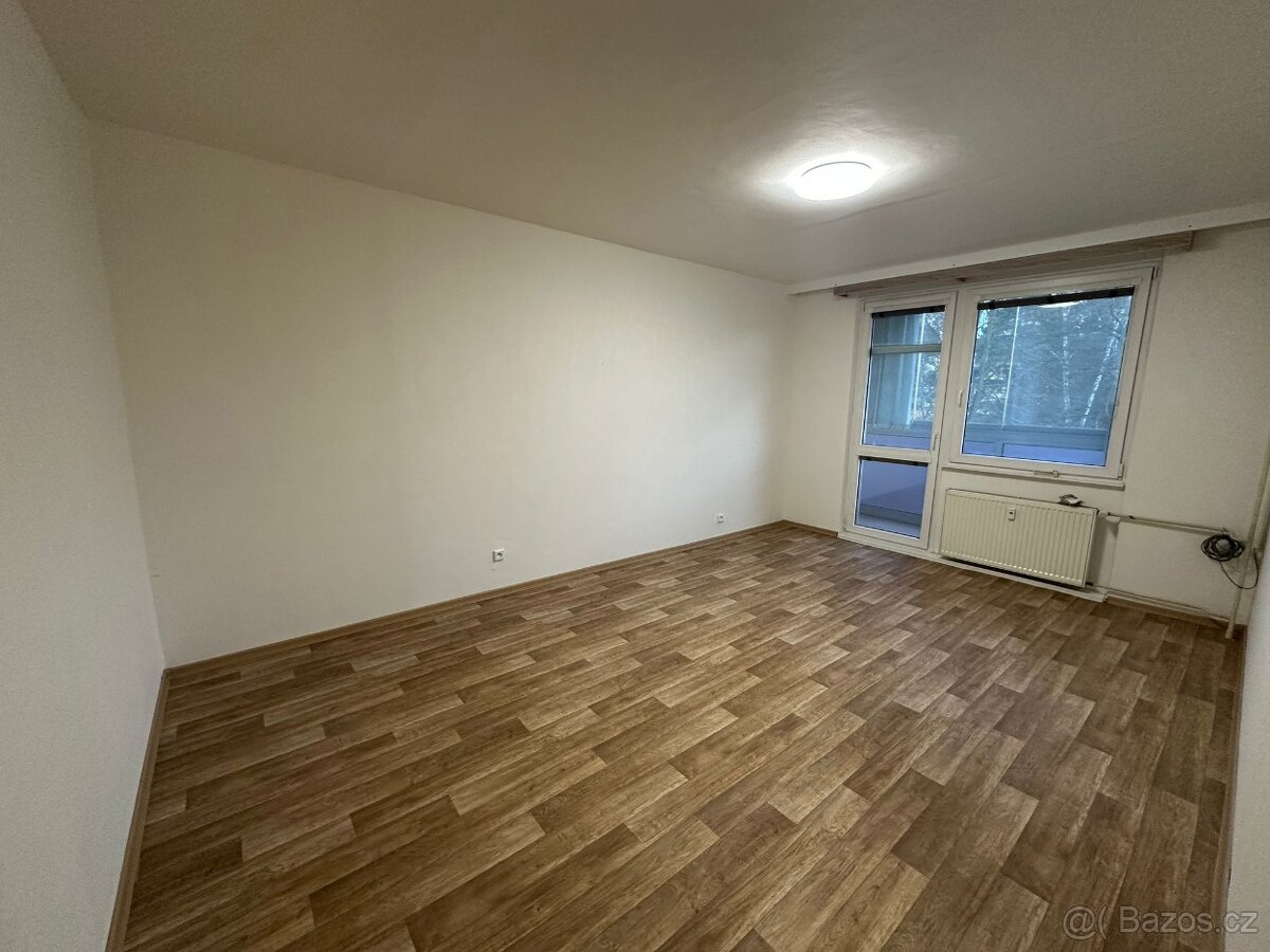 Pronájem bytu 2+1, 65 m² – Chvaletice - 5