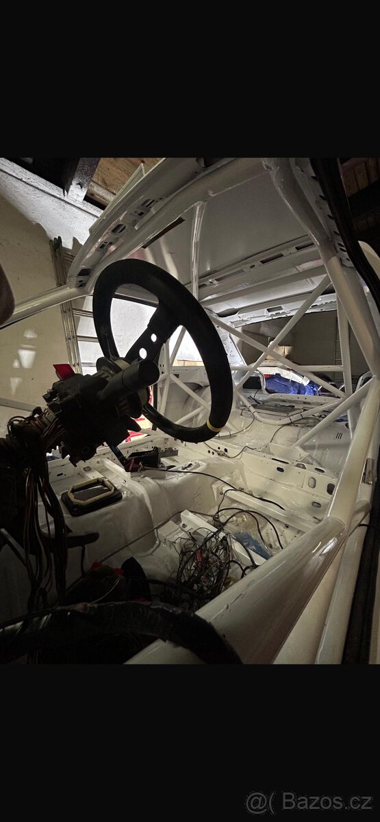 Escort Cosworth rally - 5