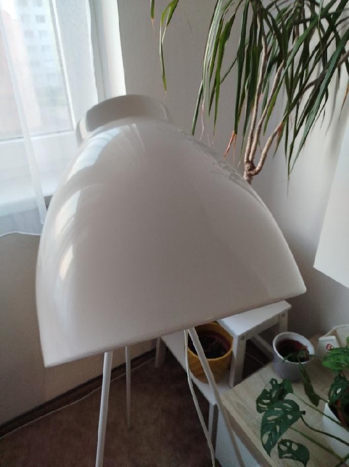 bílá lampa - 5