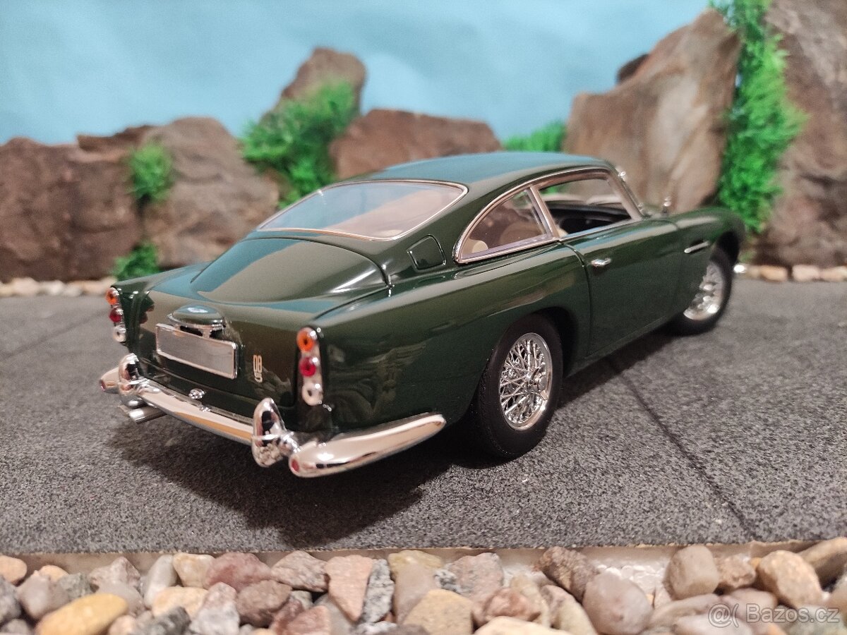 prodám model 1:18 Aston Martin DB5 - 5