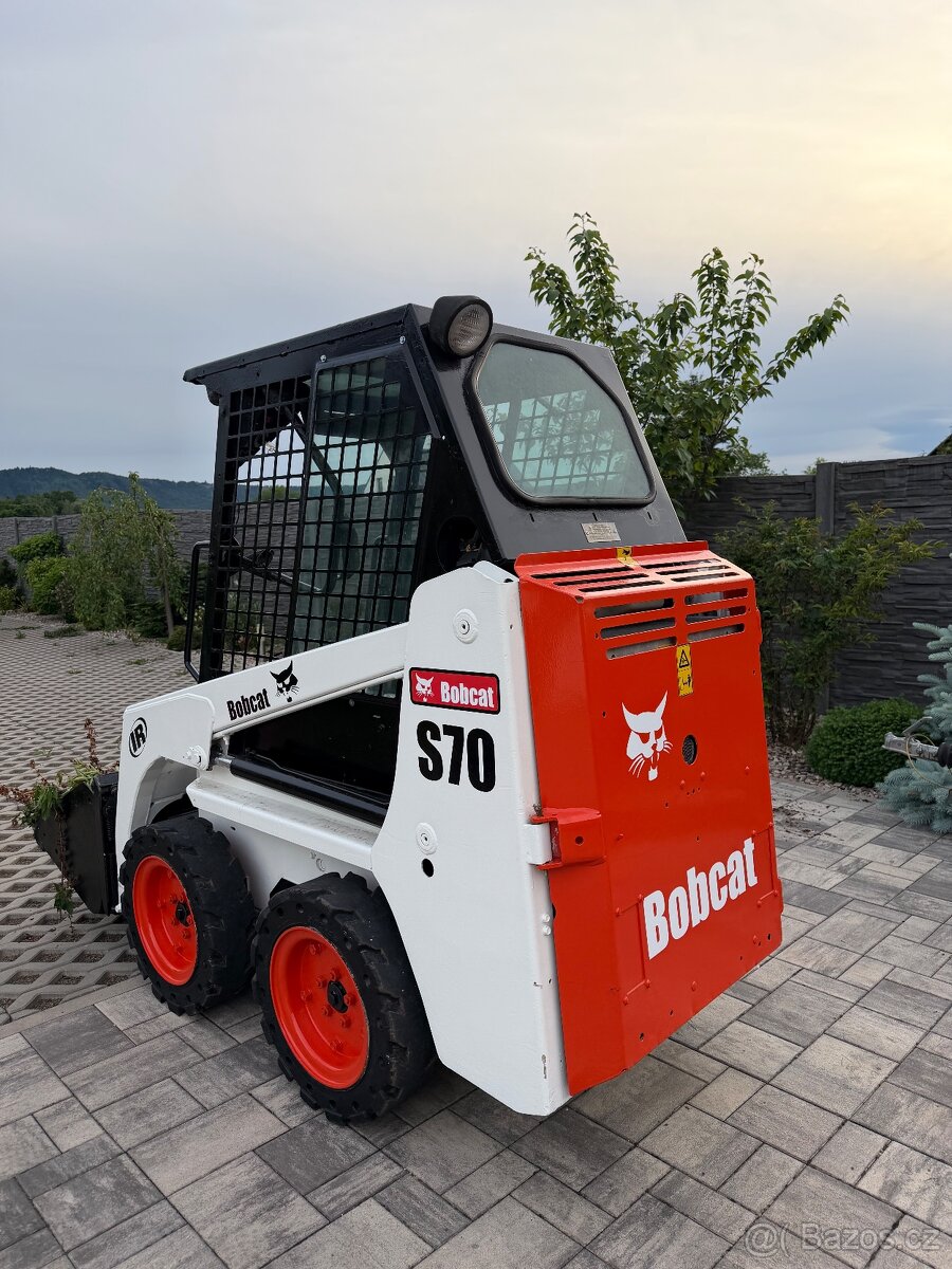 Bobcat S70 smykový nakladač - 5
