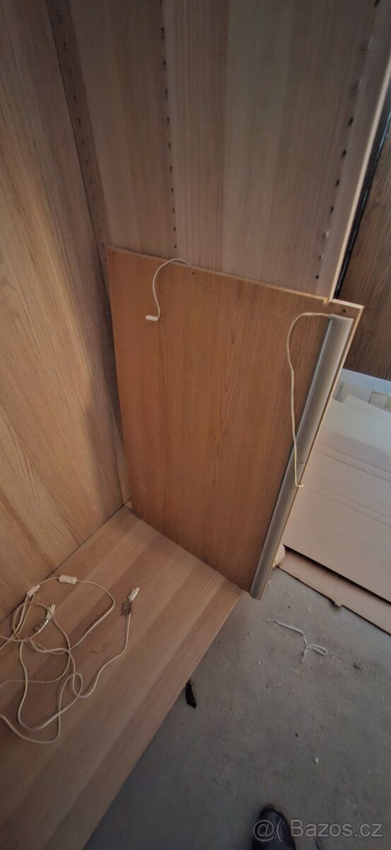 Šatní skříň IKEA - 5