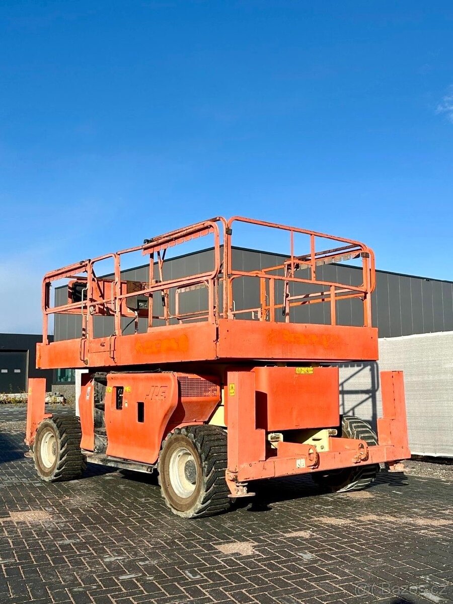 Terénní nůžková plošina JLG 3394 RT - 5