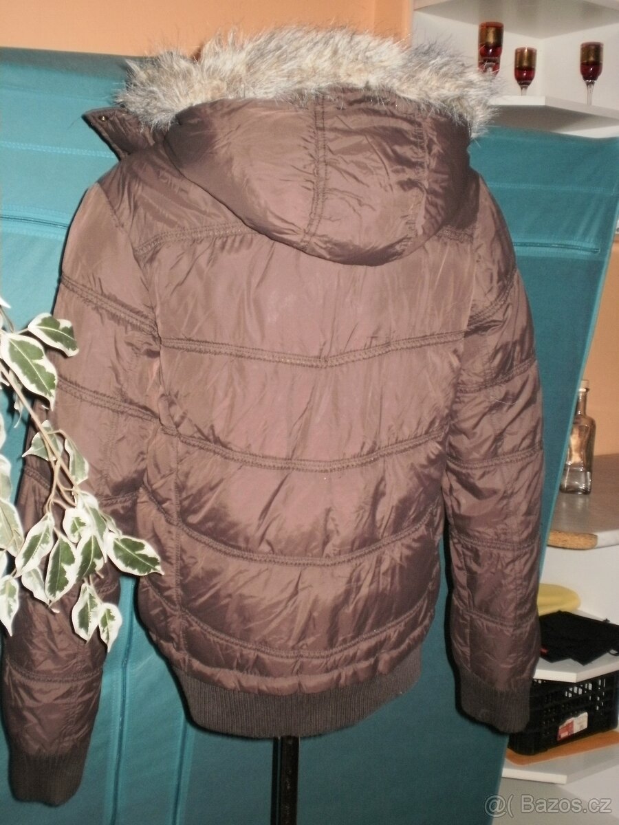 #zimni bunda# s kapucí# s kozesinou#prosivana - 5