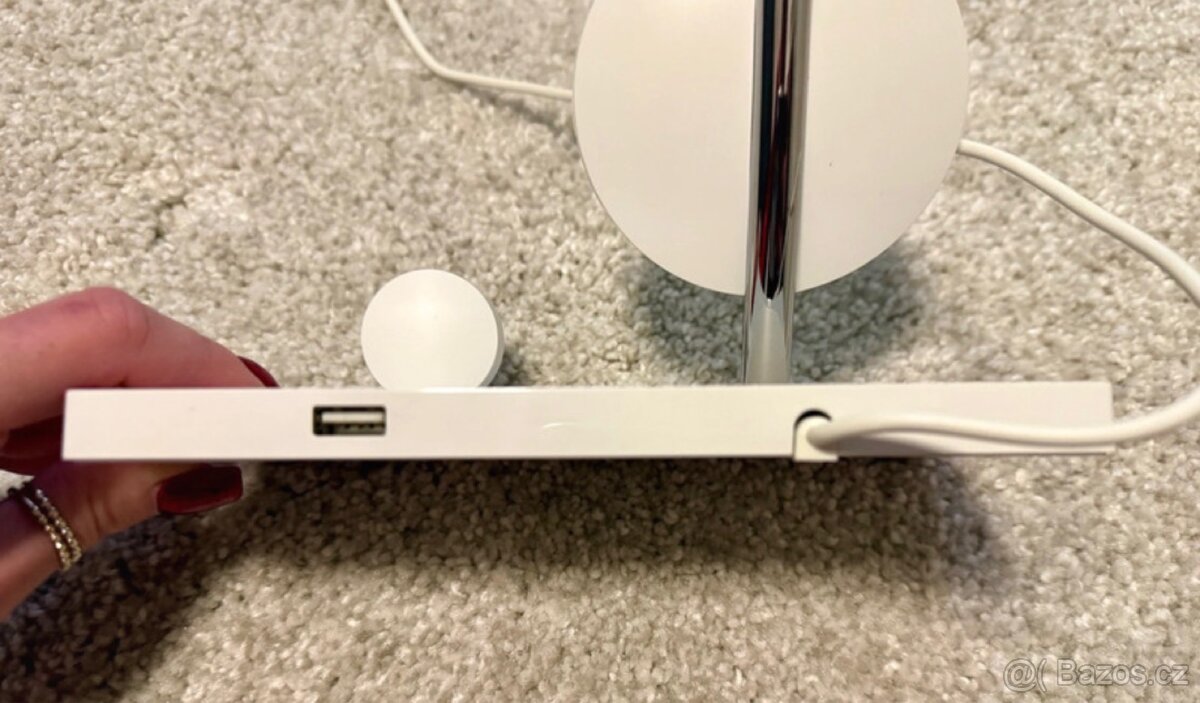 Belkin Boost Charge 2v1 nabíjecí stanice pro iPhone - 5