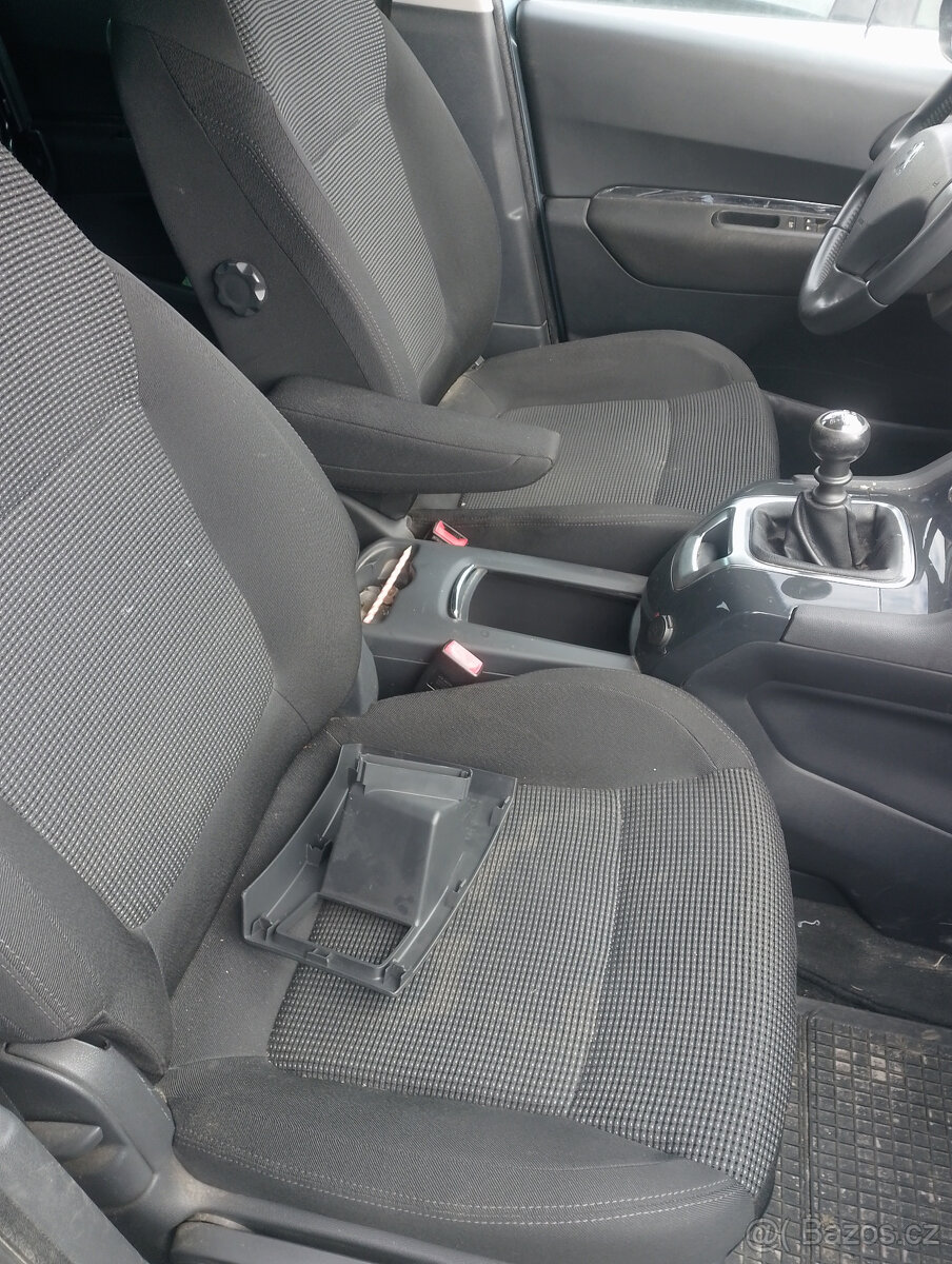 Peugeot 5008 1.6 16v náhradní díly - 5