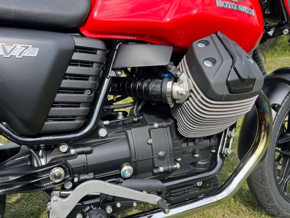 Prodám MOTO GUZZI V7 II STONE - 5