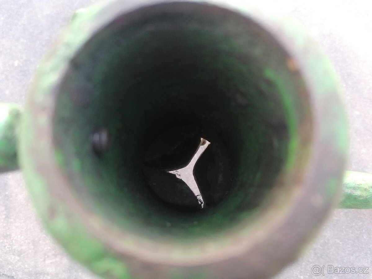 Predám starožitný stojan na Vianočný stromček - 5