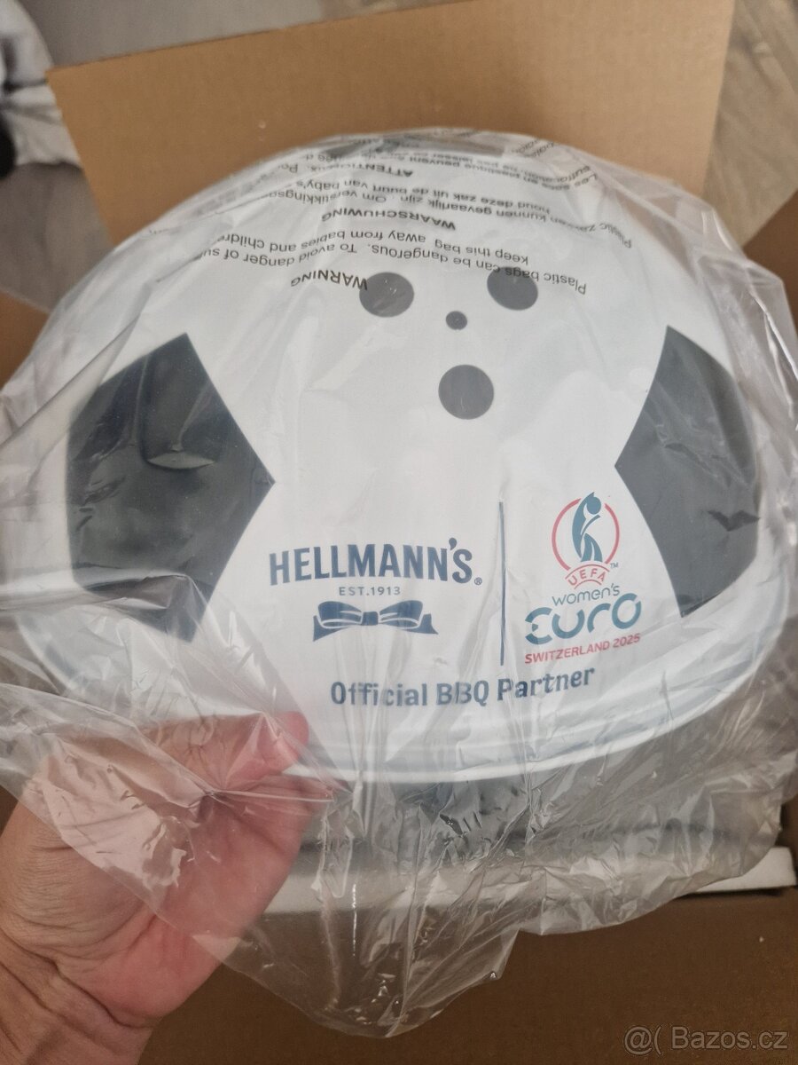 Nový přenosný gril ve tvaru fotbalového míče - 5