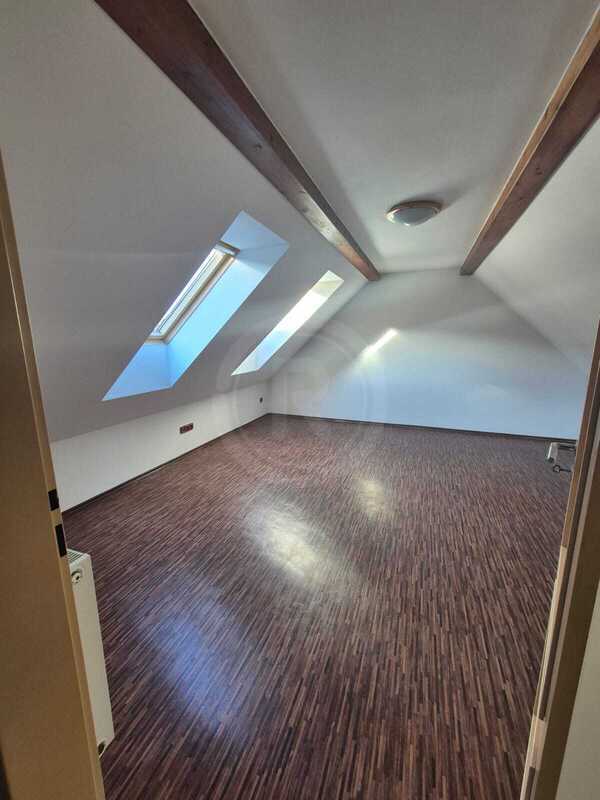 PRONÁJEM MEZONETOVÉHO BYTU 2+KK, STARÉ MĚSTO, NETOLICE - 5