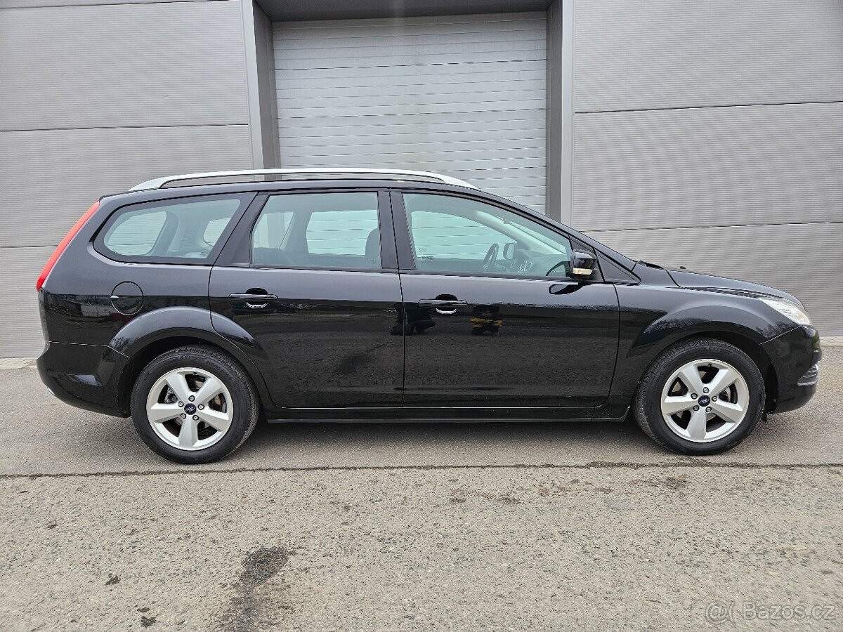 Ford Focus 1.6 74 kW benzín - 5