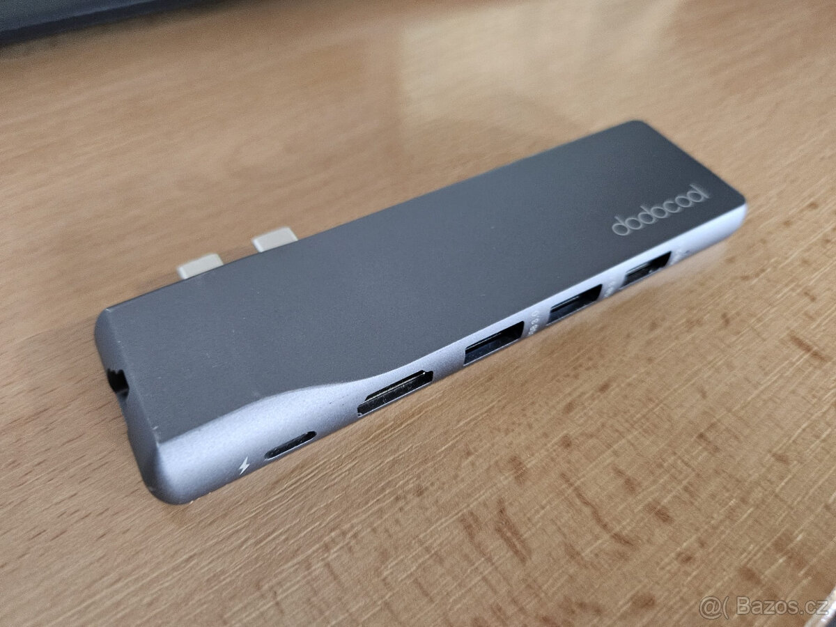 USB 3.0 HUB Dodocool DC73 aluminium pro MacBook - 5