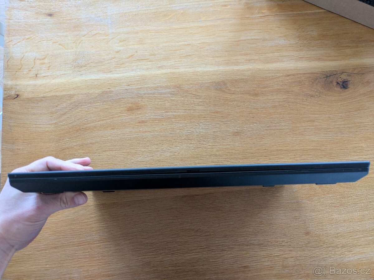 Lenovo ThinkPad T15 Gen 2 - 5