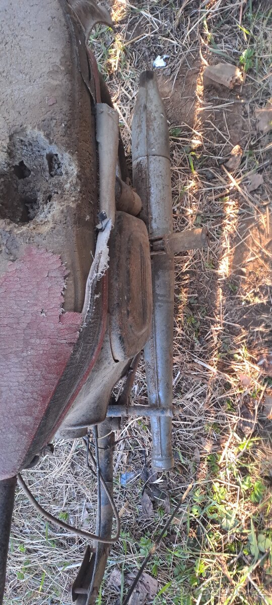 Jawa 125 na díly - 5