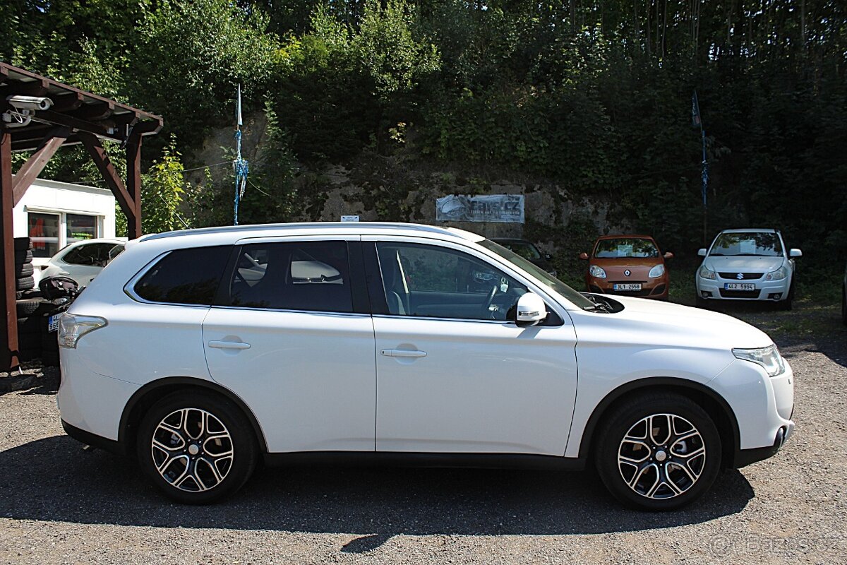 Mitsubishi Outlander - 5