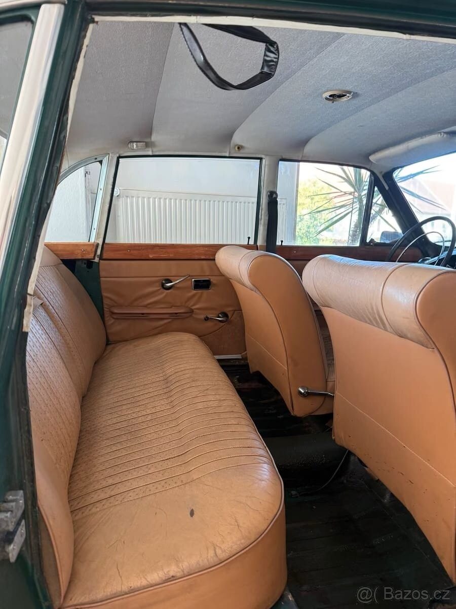 Triumph 2000 - 5