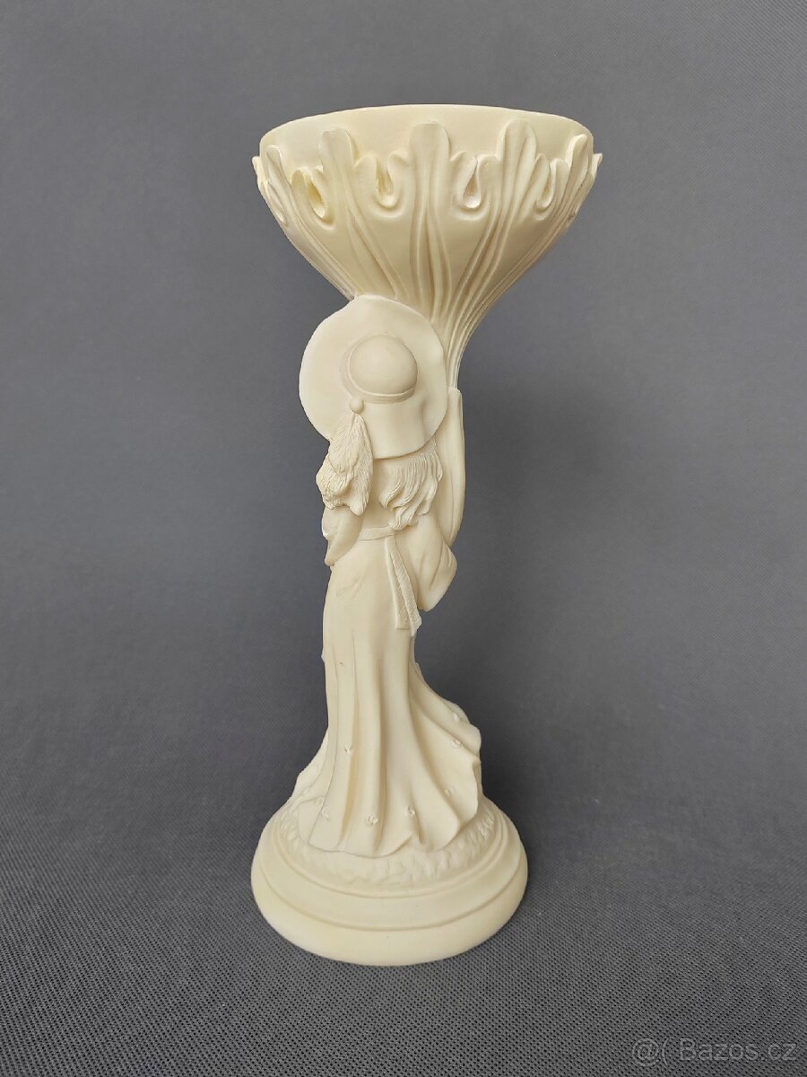 Krásná socha dámy od výrobce Faro (Alfonso Lucchesi) - 5