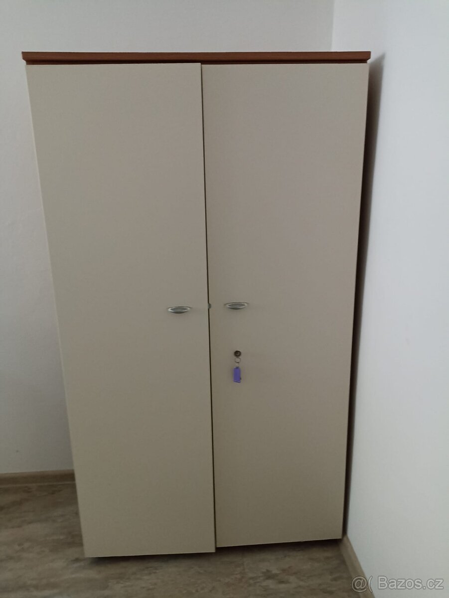 Prodej kancelářského nábytku - 5