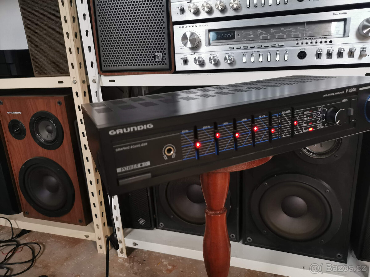 Zesilovač Grundig - 5