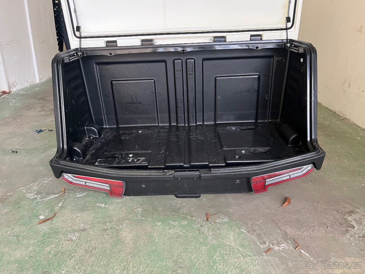 PŘEPRAVNÍ BOX NA TAŽNÉ ZAŘÍZENÍ V3 - 5