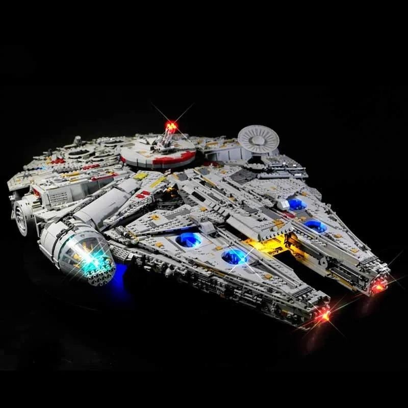 Stavebnice Star Wars Millennium Falcon + osvětlení,podstavec - 5