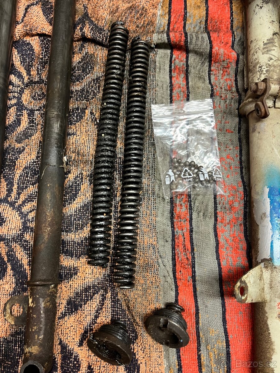 Přední vidlice Jawa pionýr - 5