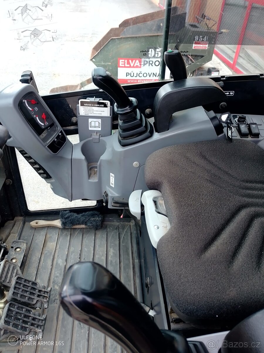 Minirypadlo KUBOTA KX018-4G - 5