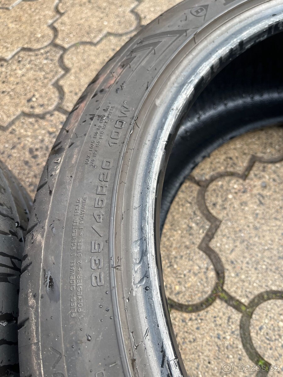 Letní pneu 235/45/20 - 5