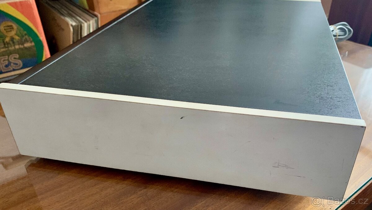 Tesla Zesilovač a reproduktory - 5