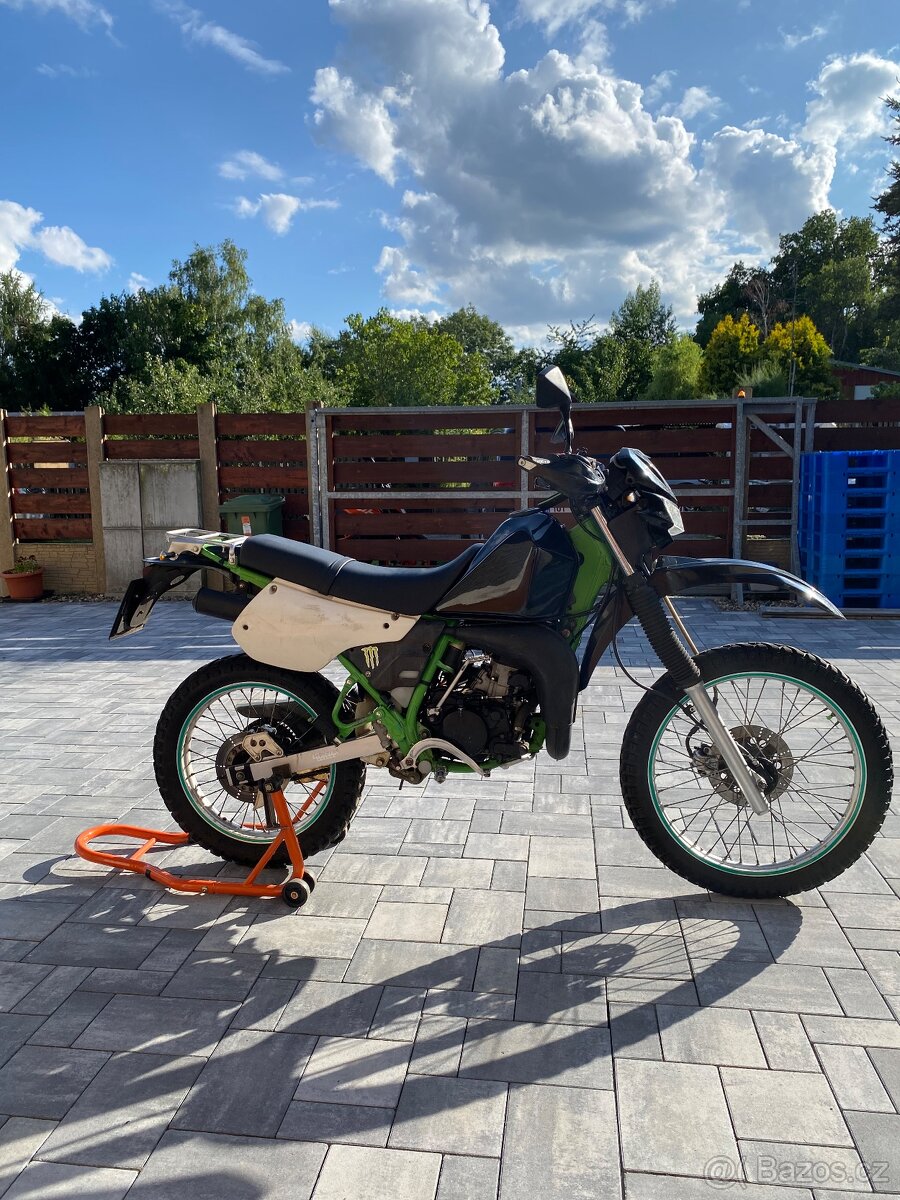Kawasaki KMX 125 - 5