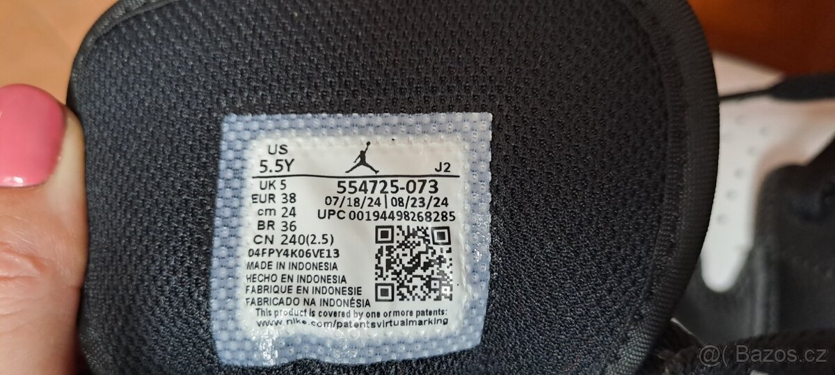 NIKE AIR JORDAN 1MID 38 - 5