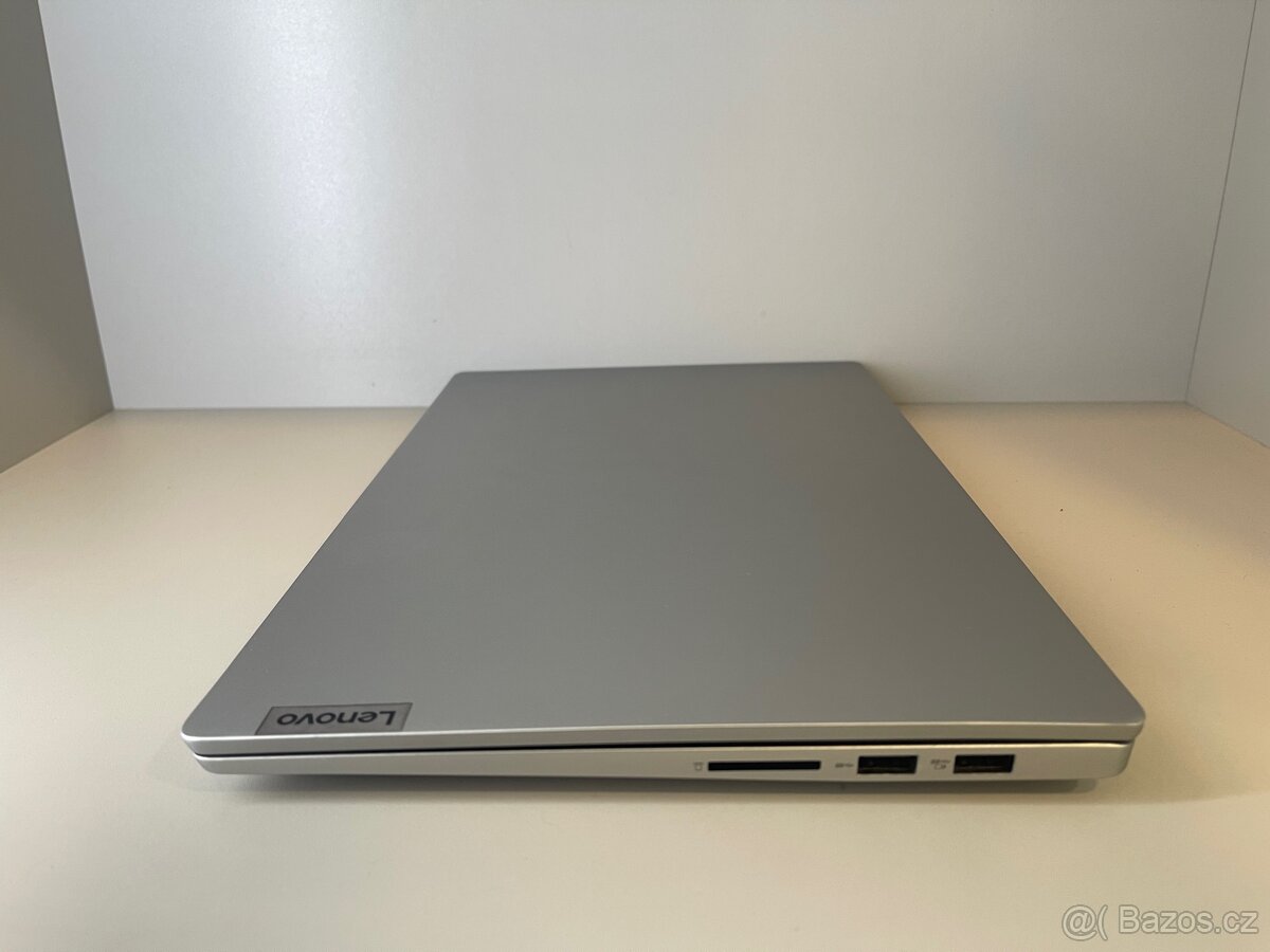 Lenovo IdeaPad 5 - 5