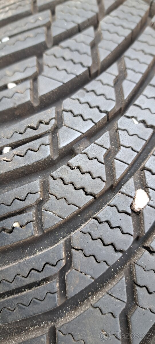 205/60/16 zimni Firestone - 5