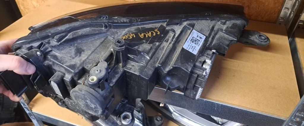 Leve predni svetlo full led skoda scala - 5