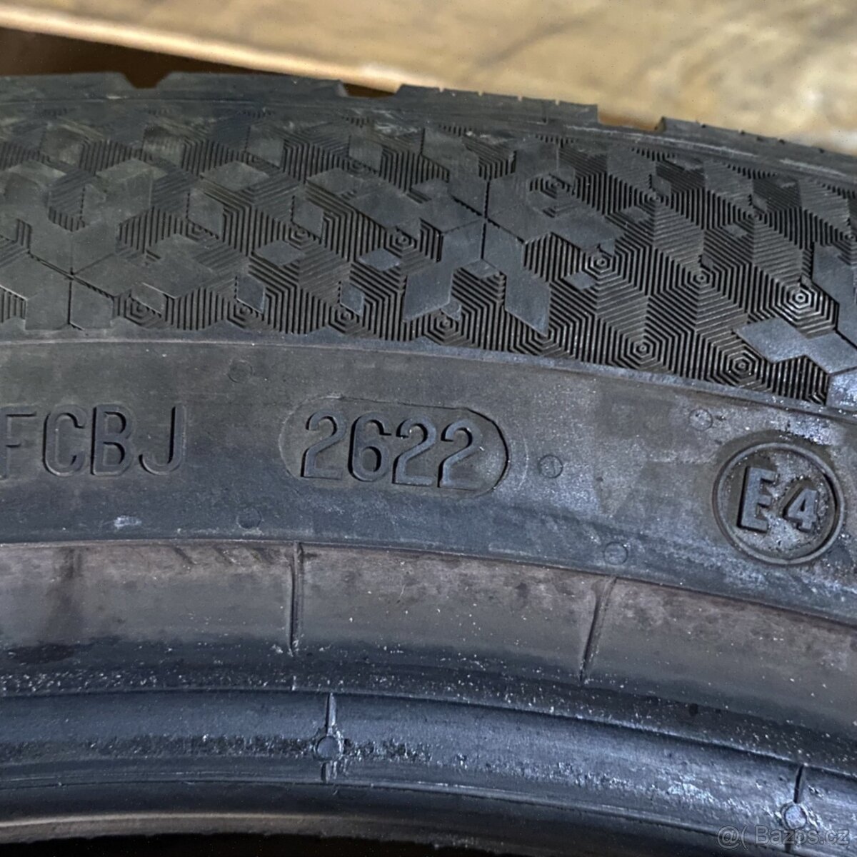 Zimní pneu 245/45 R20 103V Continental 7-7,5mm - 5