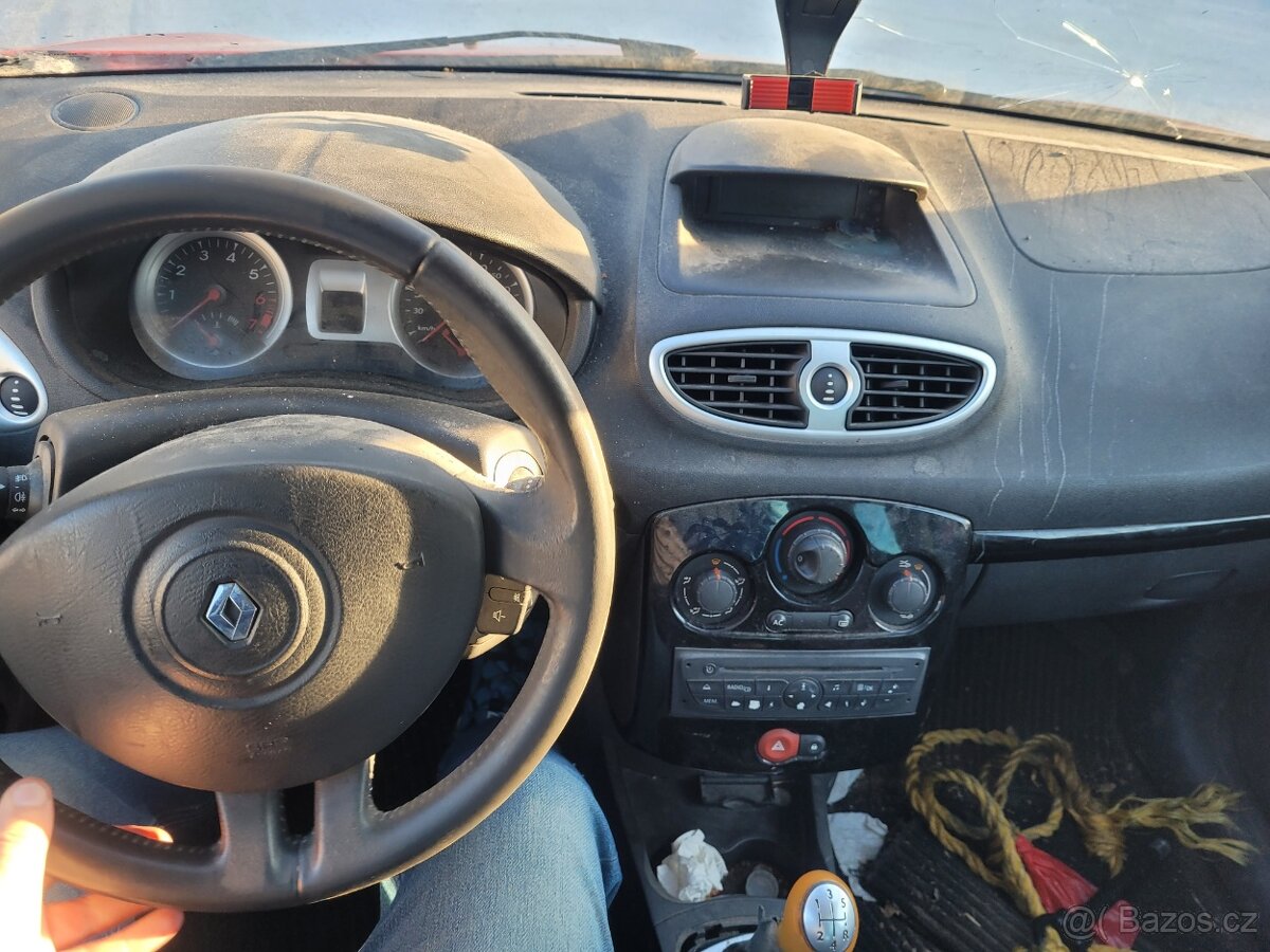 Renault Clio,1.2/74 kW - 5